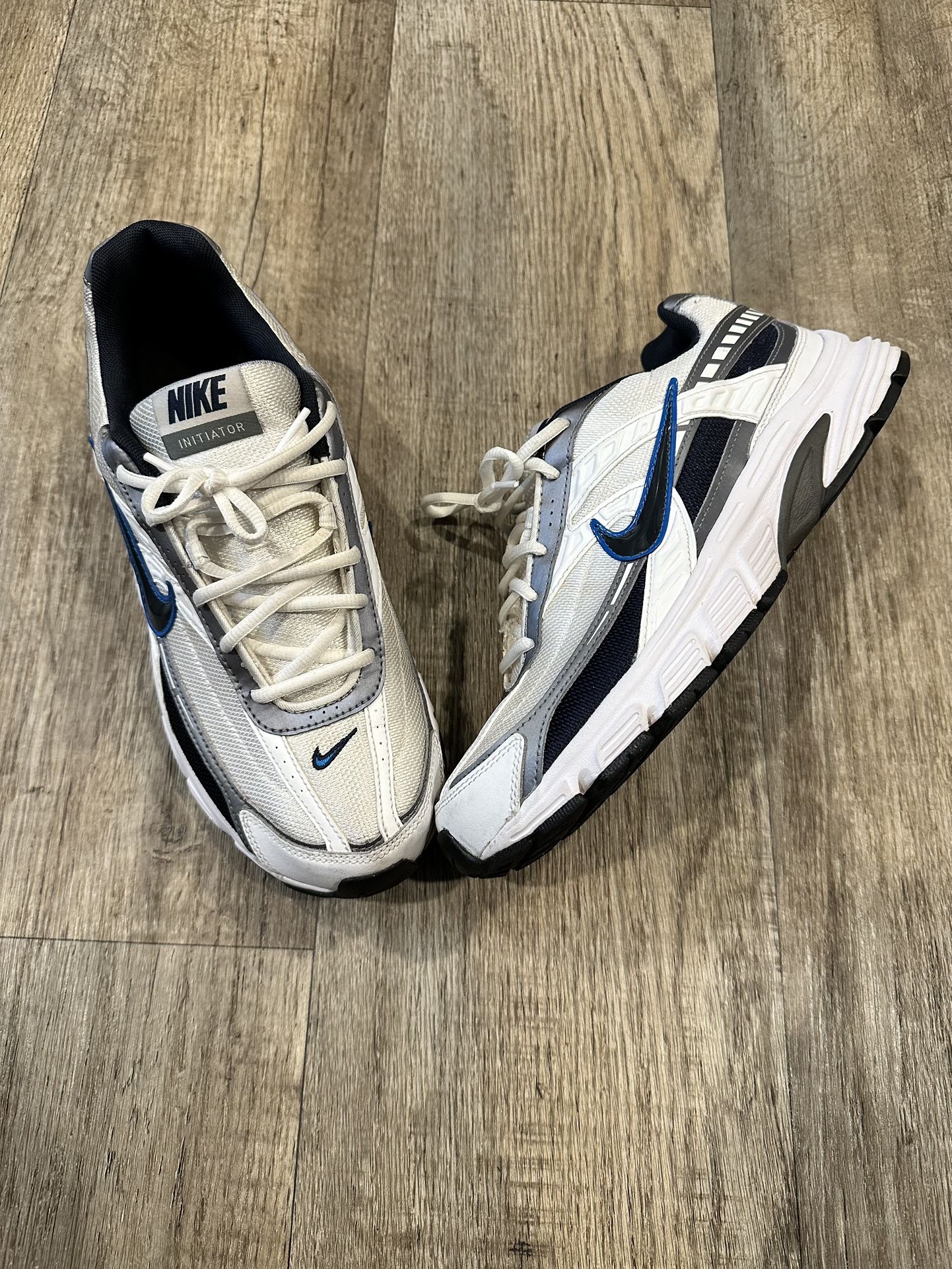 Nike Initiator