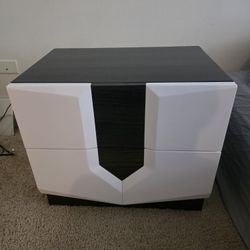 Night stand