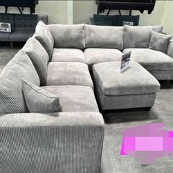 BRAND NEW 4PC SECTIONAL SOFA SET WITH OTTOMAN AND ACCENT PILOWS INCLUDED $499+TAX