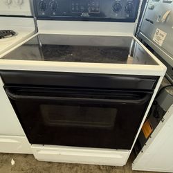 Electric 4 Burner Range 