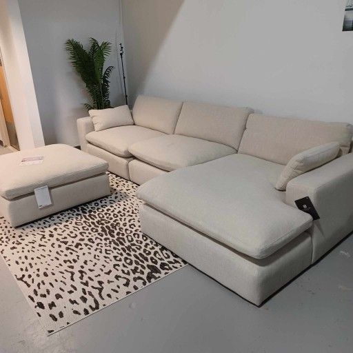 AP🎉 3 Piece Cloud Sectional, Ultra Comfy// Financing & Delivery 
