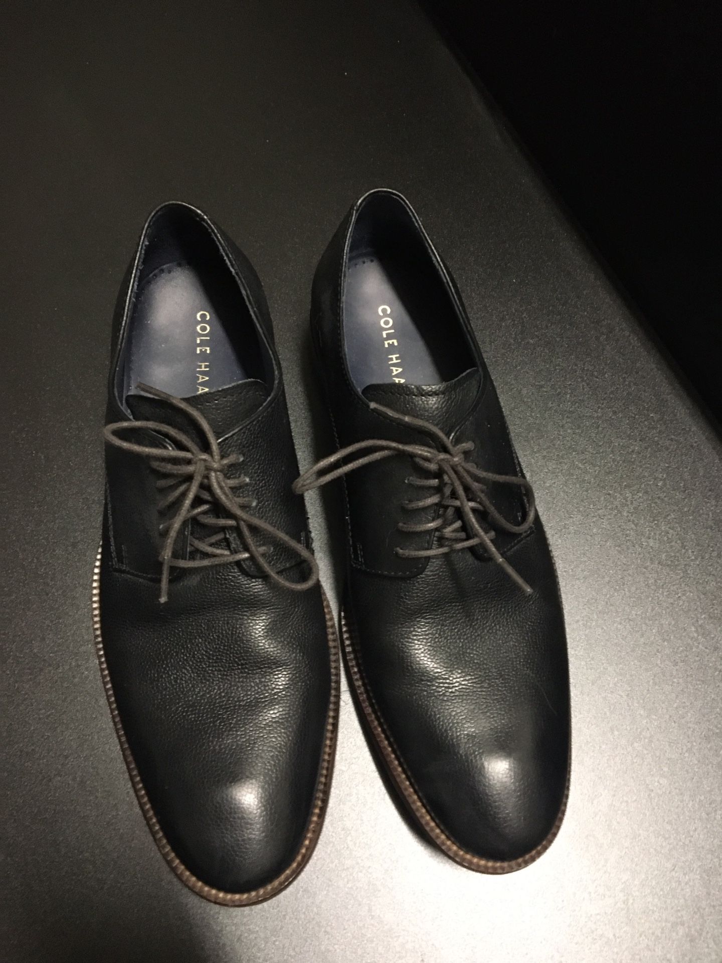 Cole Haan dress shoes Size 9