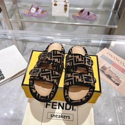 Fendi Women’s Slides With Box 2026 New