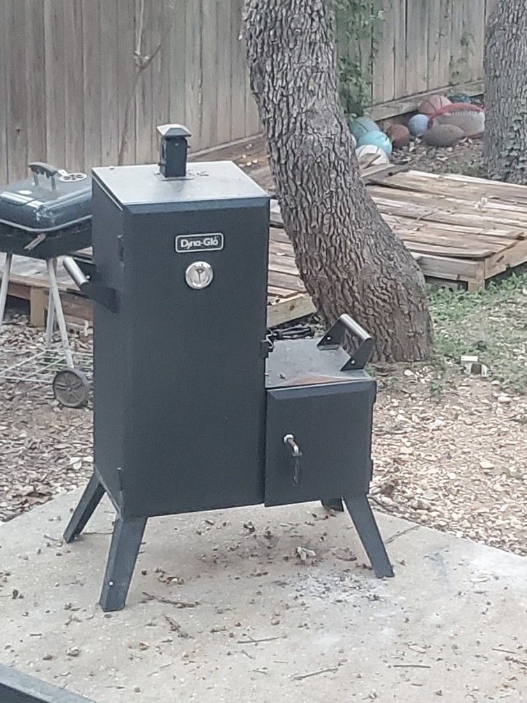 Dyna Glo Bbq Pit Must Go 40$