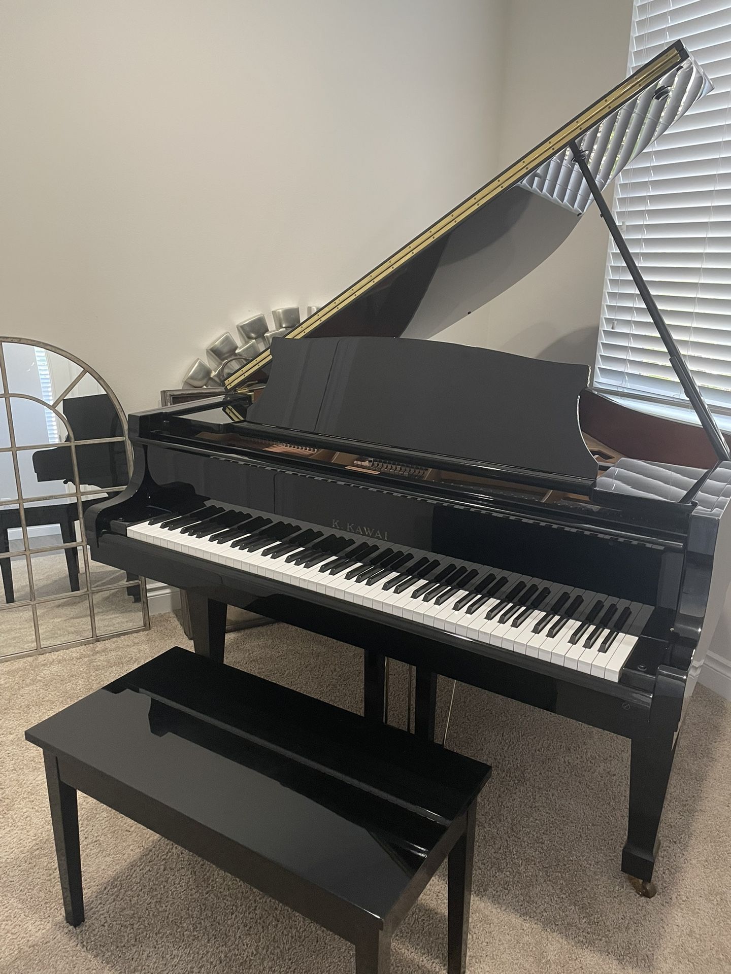 Kawai Baby Grand piano