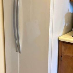 Whirlpool Refrigerator 