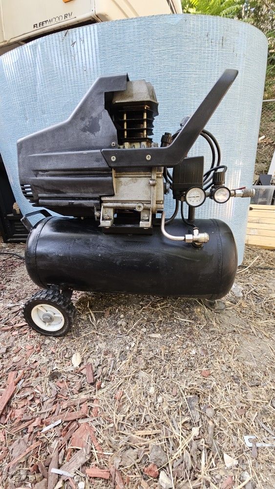 Central Pneumatic AIR COMPRESSOR 
