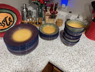Dishes Set