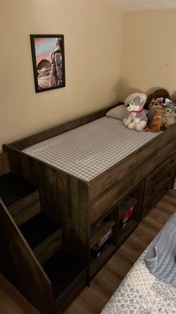 Twin Loft Bed with Stairs & Storage – Mint Condition