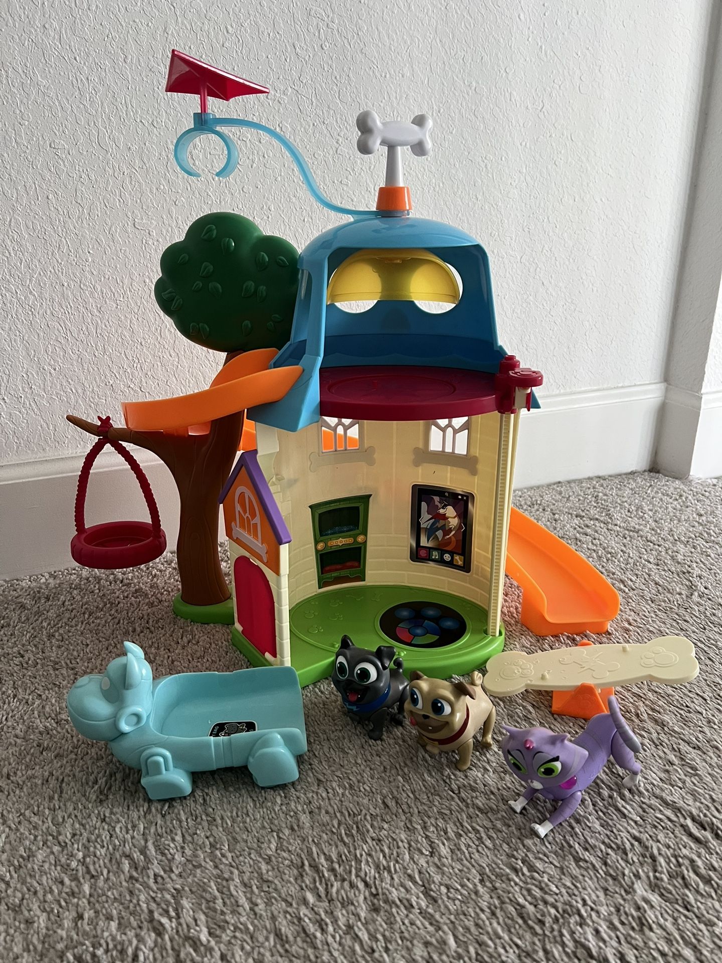 Puppy Dog pals House Play set 