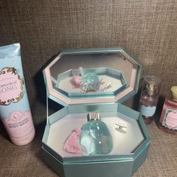 Bath &  Body Works Sweetest Song , Perfume, Body Wash,fine Fragante Mist