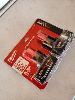 Milwaukee
M12 12-Volt Lithium-Ion XC Extended Capacity 4.0 Ah Battery Pack (2-Pack)