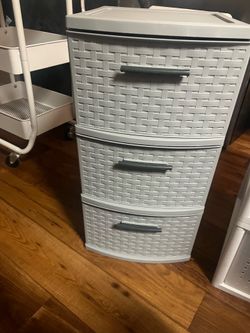 Storage drawers