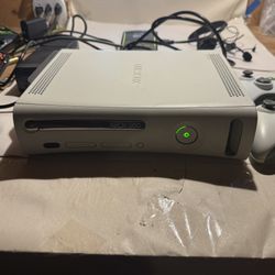 Xbox 360 2 Controllers 6 Games And Original Headset For 360