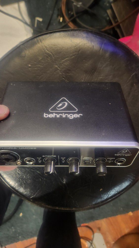 Behringer u-phoria umc22 Audio Interface