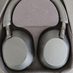 Sony WH-1000XM5 Wireless Bluetooth Noise Canceling Headphones (Black)