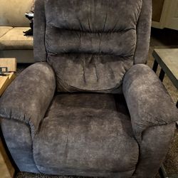 👉 Brown Power Recliner!