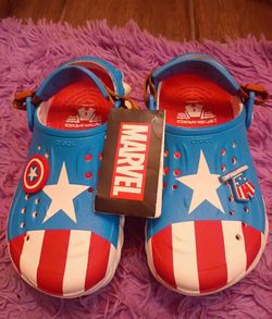 Crocs Marvel Captain America Echo Clogs