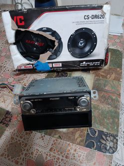 Estéreo para carro y bocinas