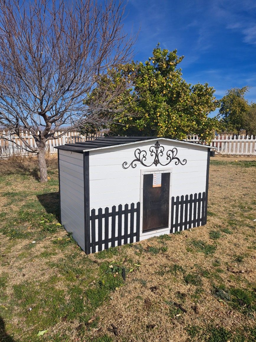 Solid Wood Dog House