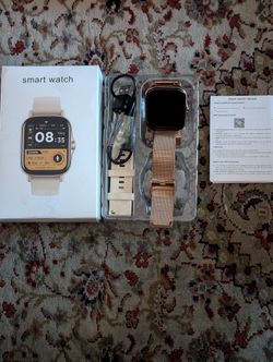 SMART WATCH. GOLD, NEW