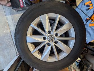 VW 15" Silver 10-Spoke Aluminum 'LYON' wheel and tires x4