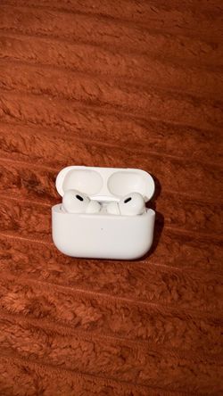 Apple AirPods Pro with Charging Case