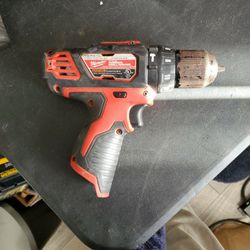 Milwaukee M12 Hammer Drill