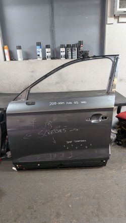 2018-2019-2020-2021-2022-2023-2024 AUDI Q5/SQ5 LEFT FRONT DOOR OEM USED #10608