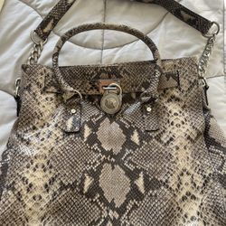 Michael Kors purse 