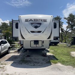 Awesome 2021 Fifth Wheel For Sale!