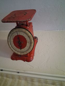 Vintage scale works.