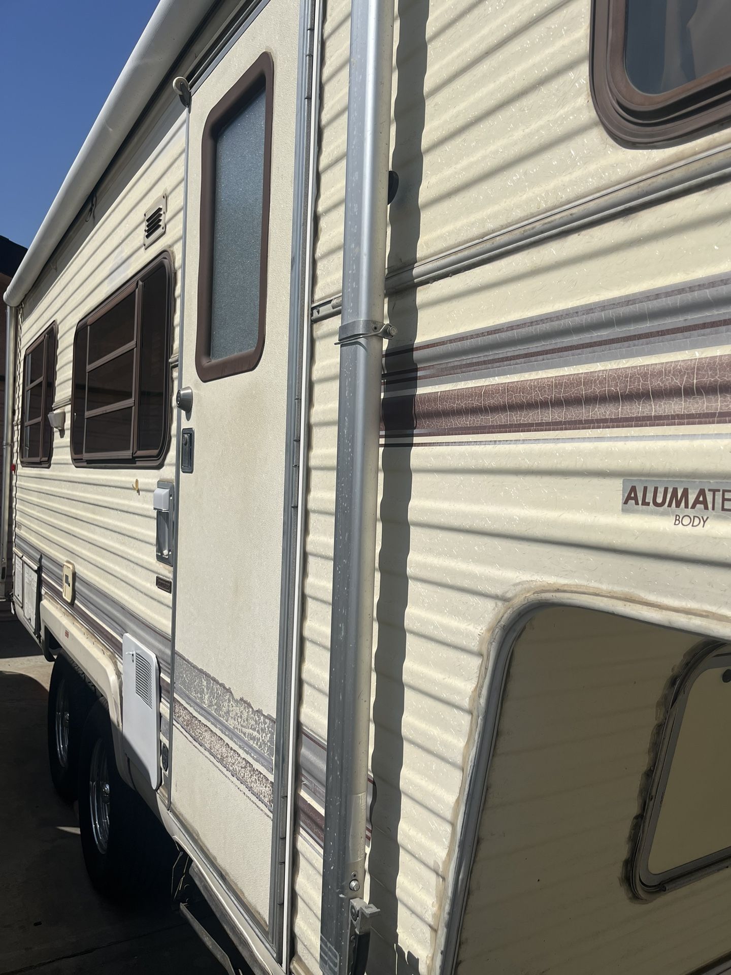 1987 Vacationer 5th Wheel