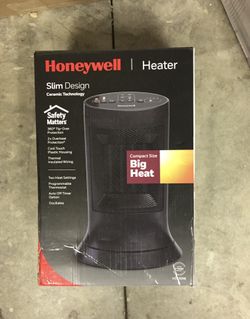 Honeywell Digital Ceramic Compact Tower Heater