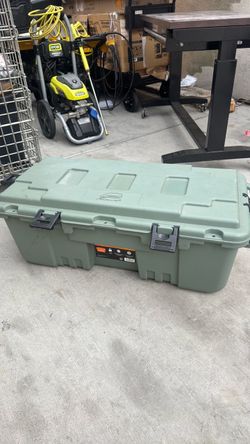 Plano Large Green Storage Trunk