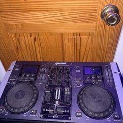 Gemini Dj Turntable