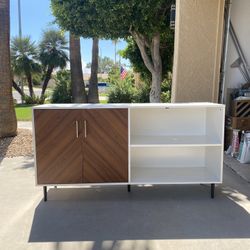 Modern TV stand/console table