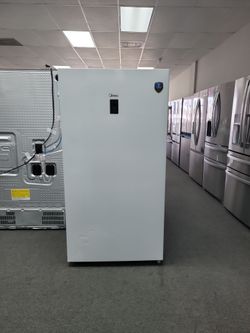 Upright Freezer 17 cu ft