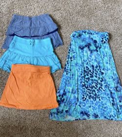 Girls 5T skirt lot
