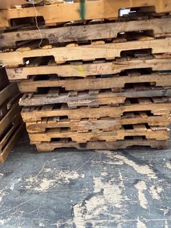 Wood Pallets 48”X40” $5E