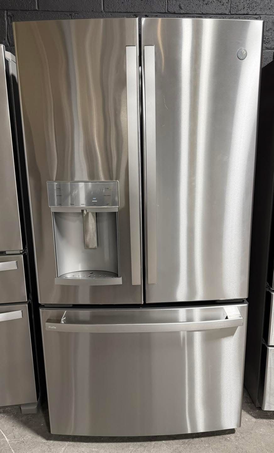 GE Profile COUNTER-DEPTH French Door Refrigerator w/WATER+ICE 