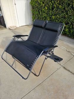 Uline Zero Gravity Love Seat