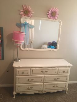 Vintage dresser, mirror and nightstand