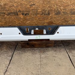 2019 2020 2021 2022 CHEVROLET SILVERADO - GMC SIERRA REAR BUMPER OEM (contact info removed)6