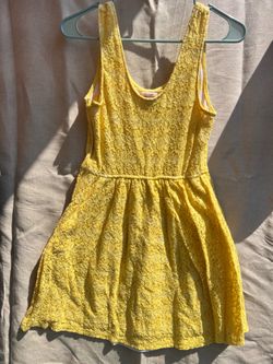 (L) Yellow Lace Sleeveless Mini Dress