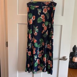 Women’s Long Skirt Size Large 
