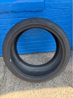 295/35/21  Yokohama tire all season