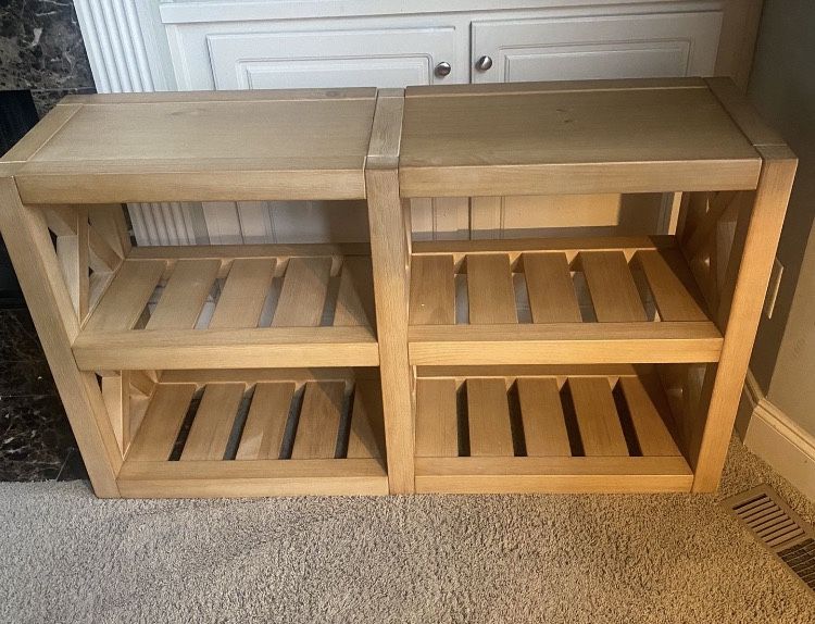 Amazon Brand – Stone & Beam Solid Pine Rustic Farmhouse Console Table, 52"W, Rustic Oak