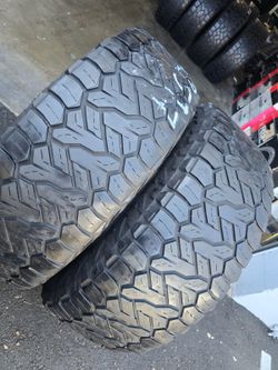 2 used tires Lt37x12.50r17 Nitto Recon Grappler $220.00