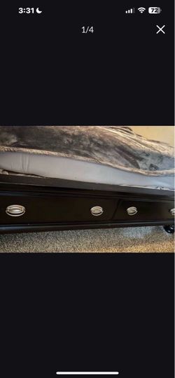 Queen size bed